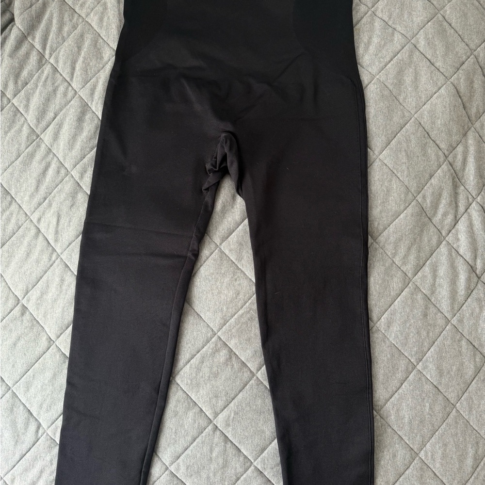 Black shapermint shape wear leggings